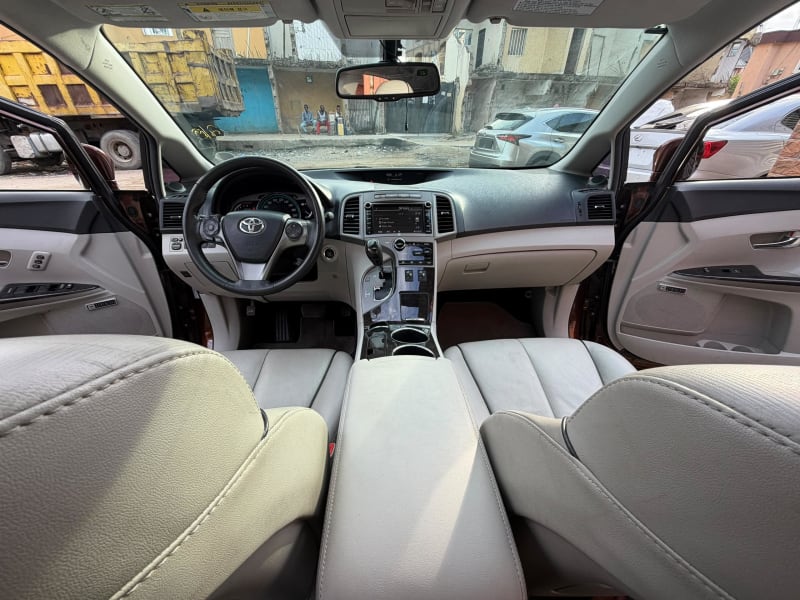 TOYOTA VENZA Limited Ojo