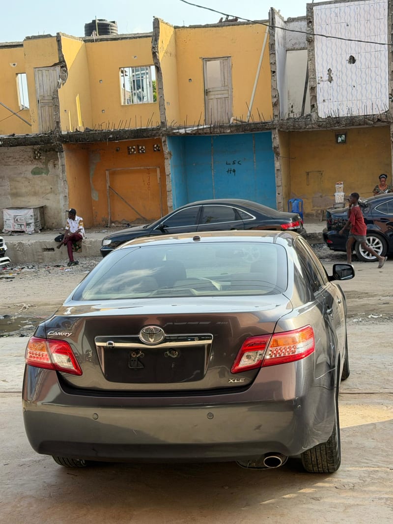 TOYOTA Camry XLE Ojo