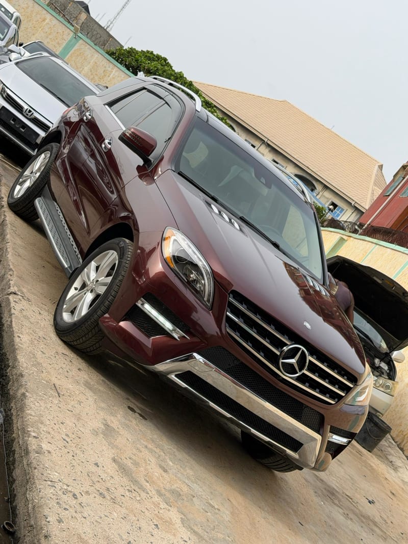 MERCEDES-BENZ M-Class ML 350 4x4 AT Ojo