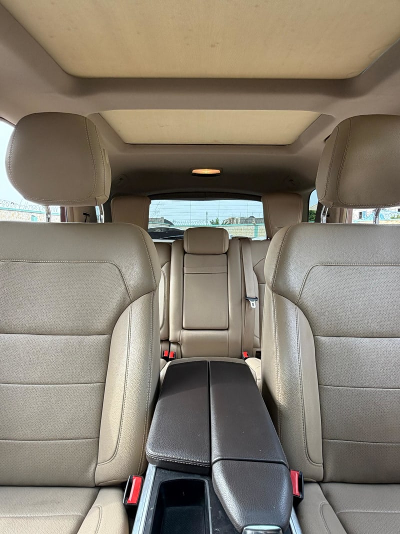 MERCEDES-BENZ M-Class ML 350 4x4 AT Ojo