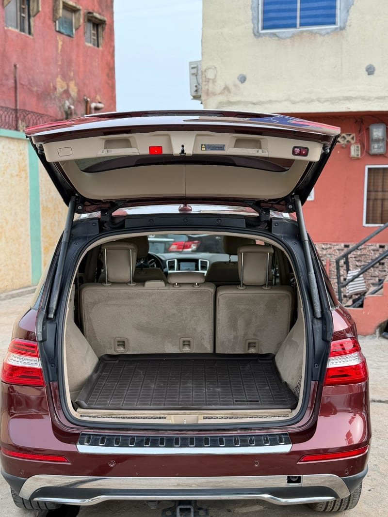 MERCEDES-BENZ M-Class ML 350 4x4 AT Ojo