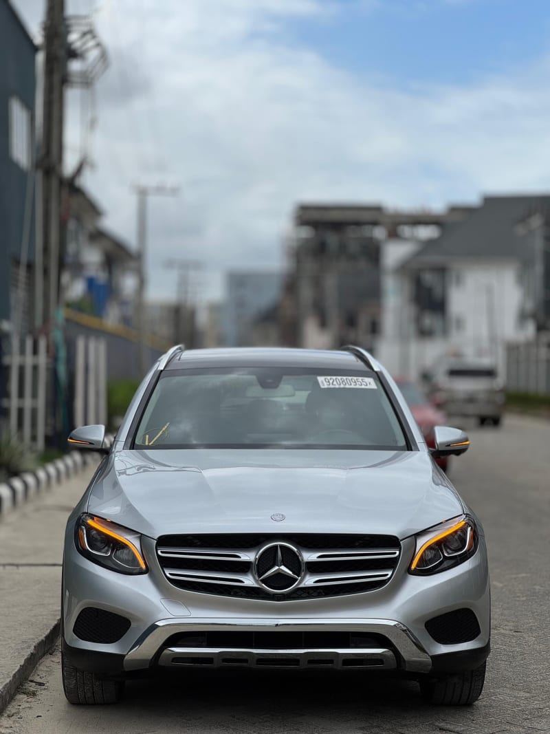 2016 MERCEDES-BENZ MERCEDES-BENZ GLC GLC 300 4MATIC 9G-Tronic