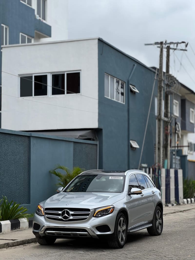 MERCEDES-BENZ GLC 300 4MATIC 9G-Tronic Lagos Island