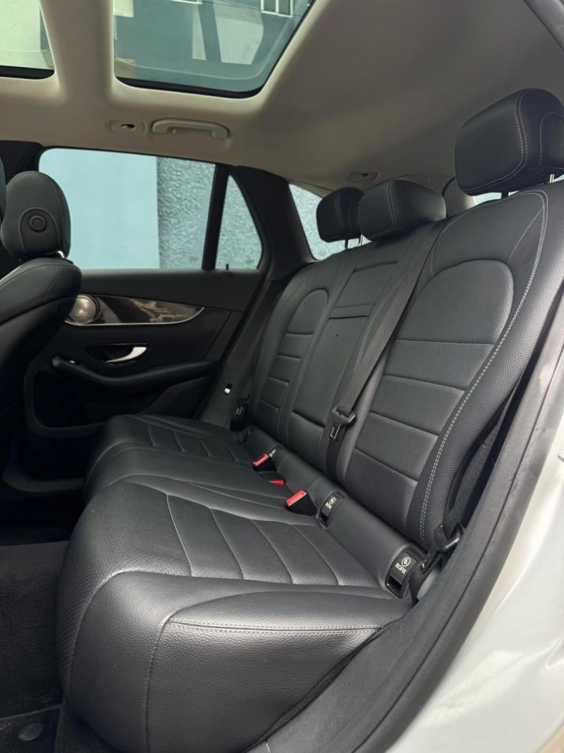 MERCEDES-BENZ GLC 300 4MATIC 9G-Tronic Lagos Island