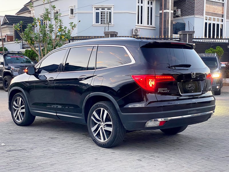 HONDA Pilot Touring Ojo