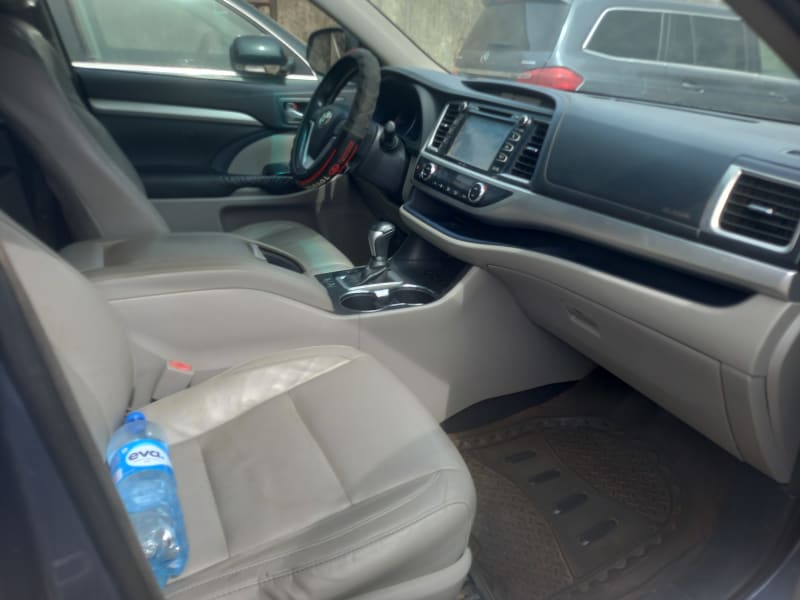 TOYOTA Highlander XLE Alimosho