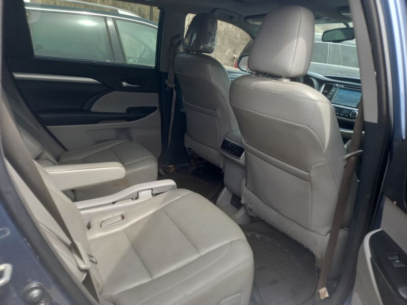 TOYOTA Highlander XLE Alimosho