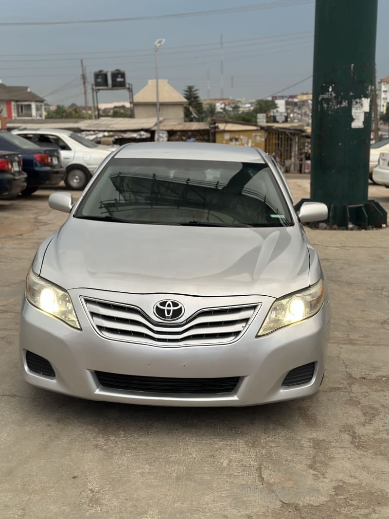 2010 TOYOTA TOYOTA Camry LE