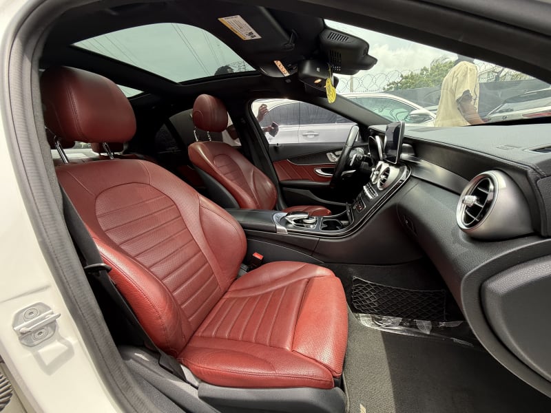 MERCEDES-BENZ MERCEDES-BENZ C-Class C300 Exclusive AT Lagos Island