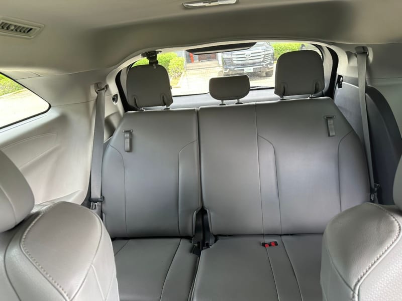 TOYOTA TOYOTA Sienna XLE Oshodi-Isolo