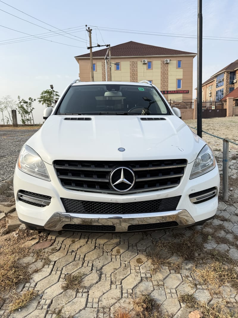 2015 MERCEDES-BENZ MERCEDES-BENZ M-Class ML 350 4x4 7-sp AT