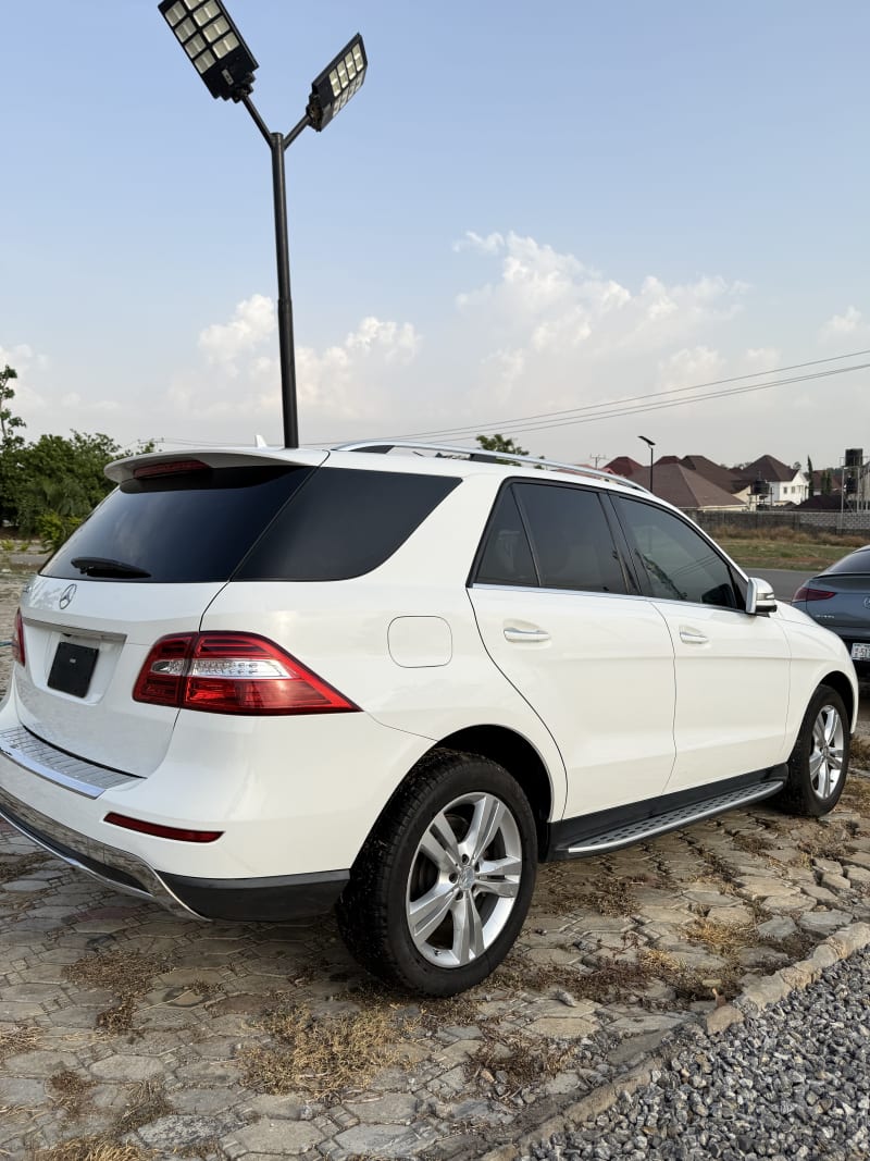 MERCEDES-BENZ MERCEDES-BENZ M-Class ML 350 4x4 7-sp AT Municipal Area Council