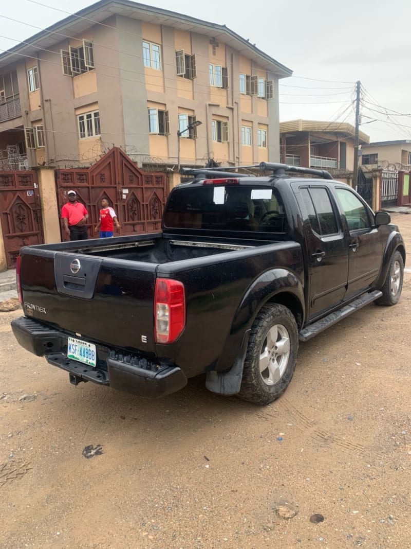 NISSAN NISSAN Navara Double Cab Oshodi-Isolo