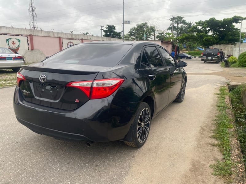 TOYOTA TOYOTA Corolla SE Oshodi-Isolo