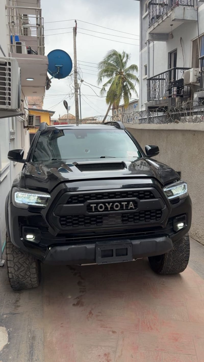 2020 TOYOTA Toyota Tacoma TRD Sport