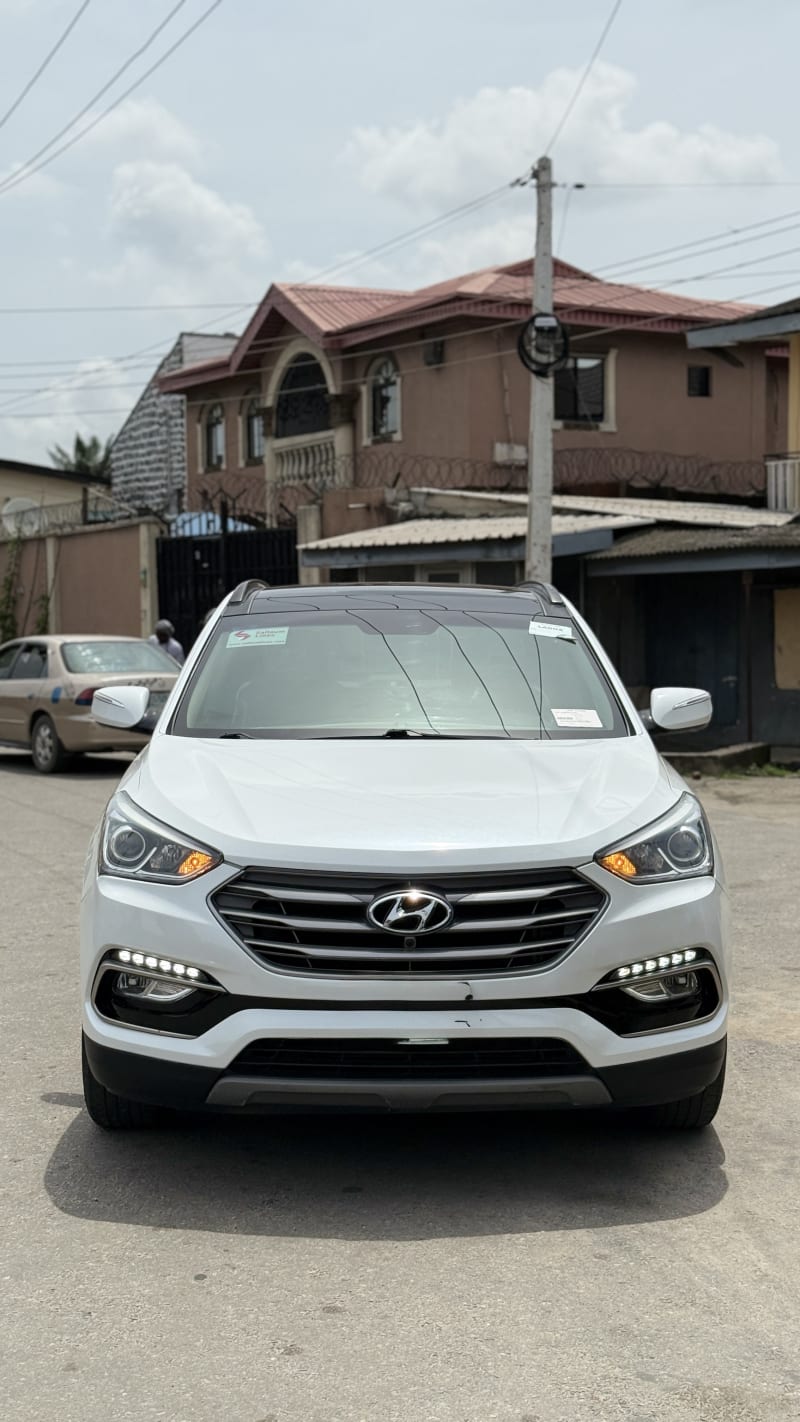 HYUNDAI HYUNDAI Santa Fe Santa Fe 2.4 4x4 Surulere, Lagos State