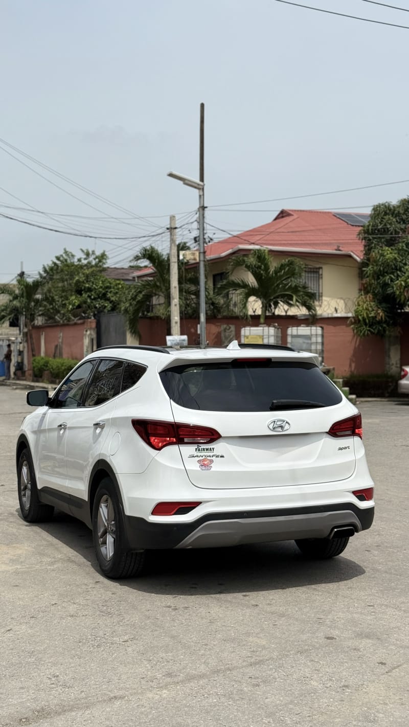 HYUNDAI HYUNDAI Santa Fe Santa Fe 2.4 4x4 Surulere, Lagos State