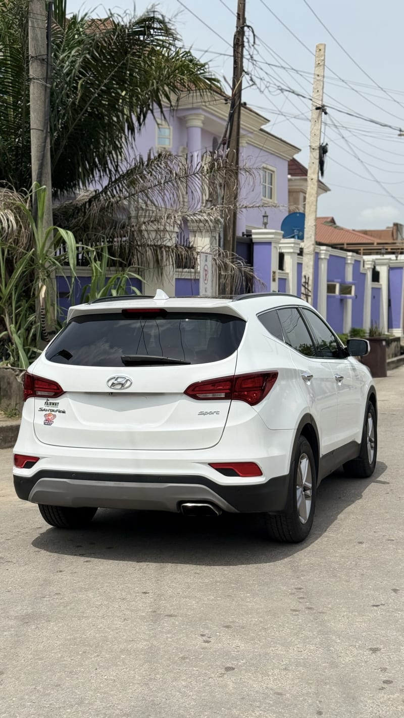 HYUNDAI HYUNDAI Santa Fe Santa Fe 2.4 4x4 Surulere, Lagos State