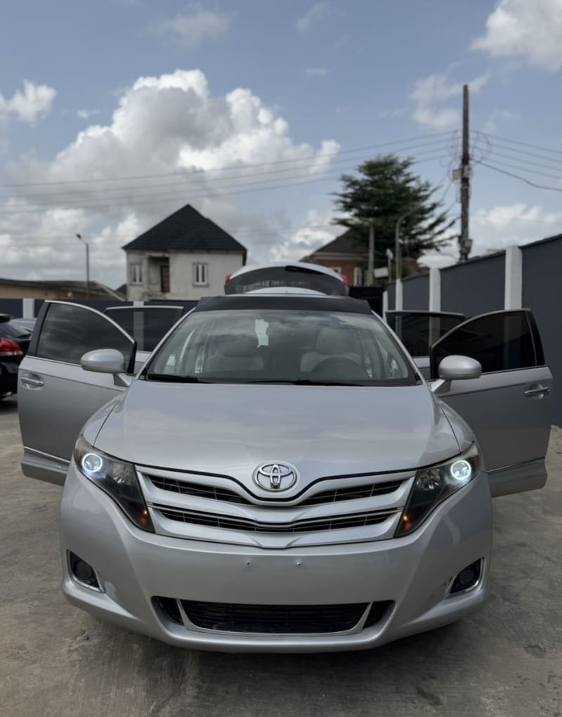 2011 TOYOTA TOYOTA VENZA Limited