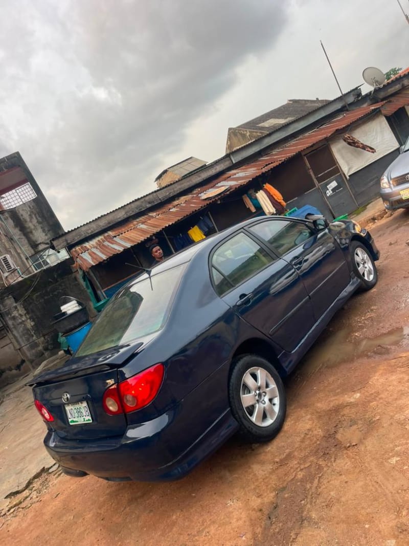 TOYOTA TOYOTA Corolla LE Eti Osa