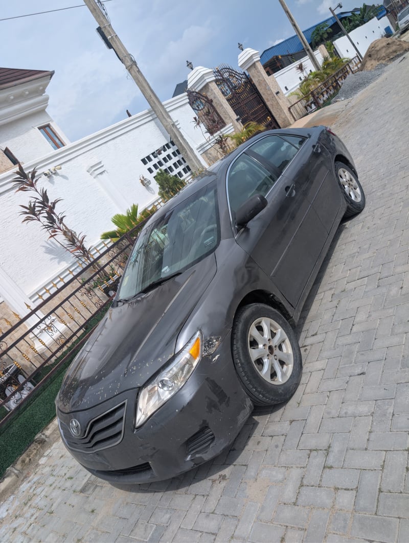 2011 TOYOTA TOYOTA Camry LE