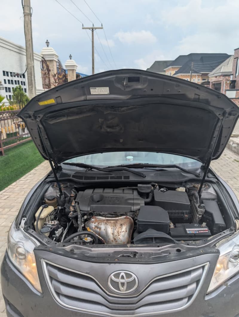 TOYOTA Camry LE Eti Osa
