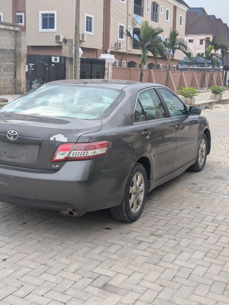 TOYOTA Camry LE Eti Osa