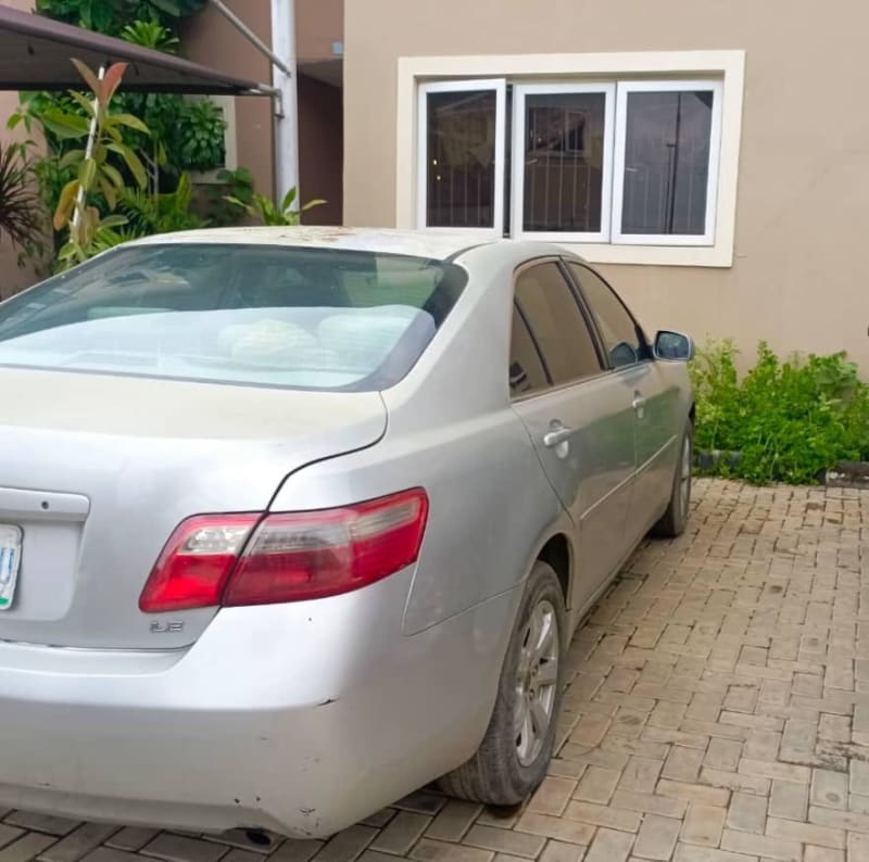 TOYOTA Camry LE Eti Osa
