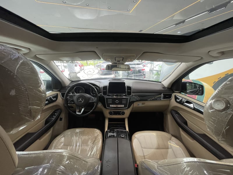 MERCEDES-BENZ 00000 350 Lagos Island