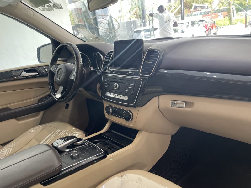 MERCEDES-BENZ 00000 350 Lagos Island