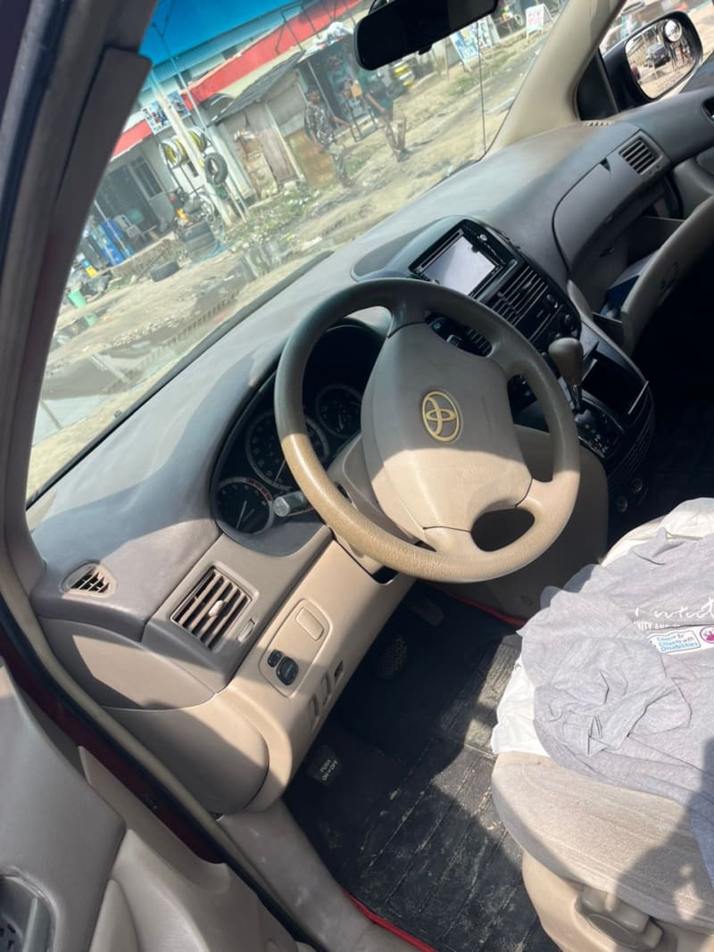 TOYOTA TOYOTA Sienna LE Eti Osa
