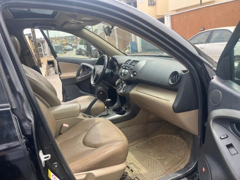 TOYOTA RAV4 LE Eti Osa