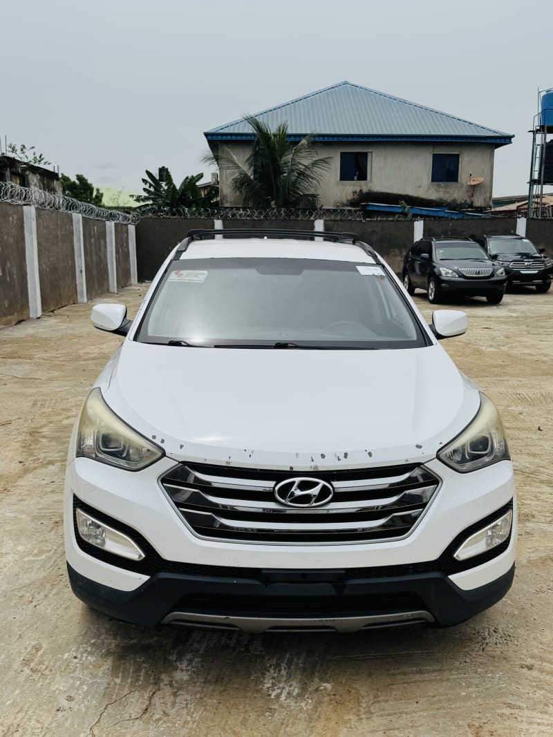 2015 HYUNDAI HYUNDAI Santa Fe SE