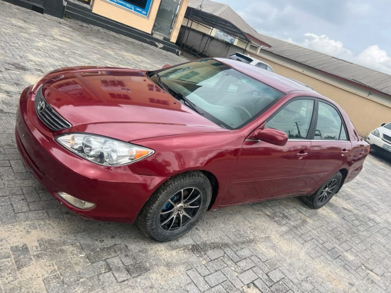 TOYOTA TOYOTA Camry LE Eti Osa