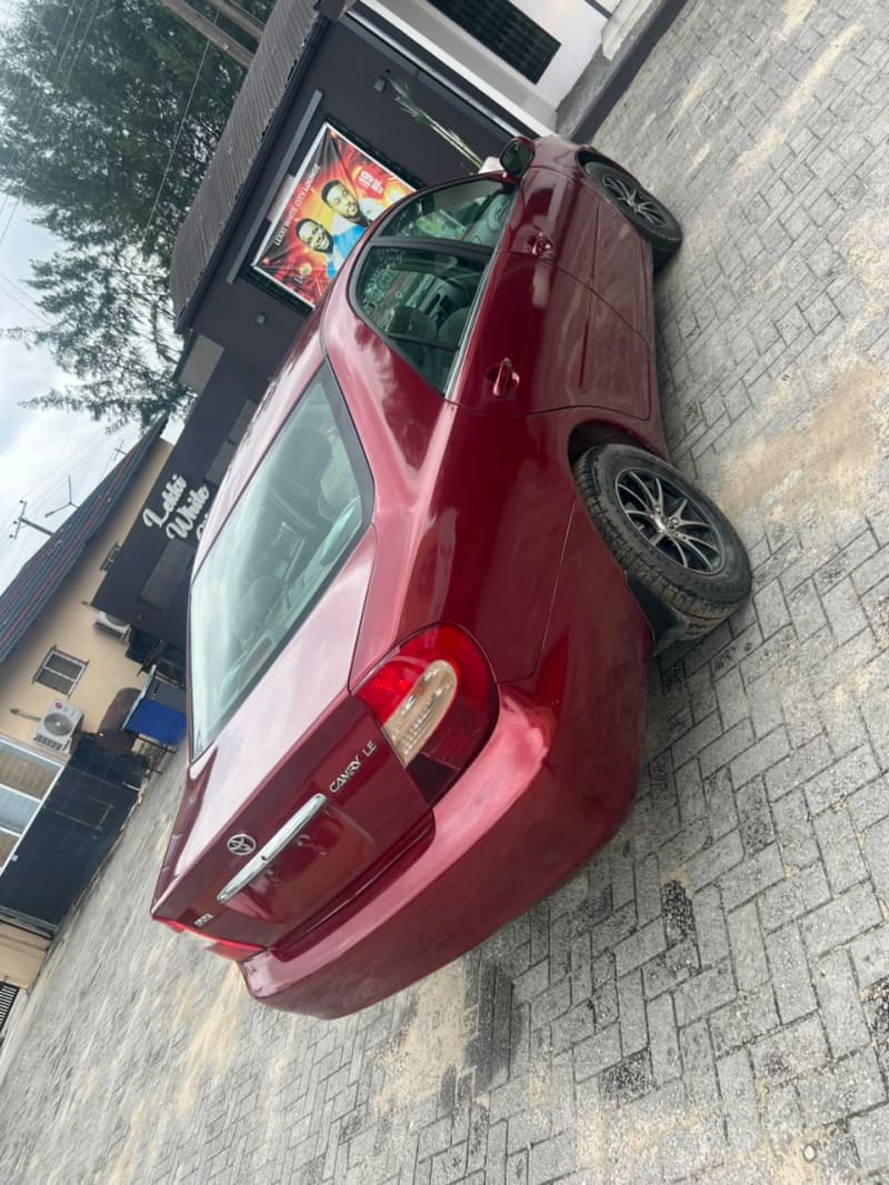 TOYOTA TOYOTA Camry LE Eti Osa