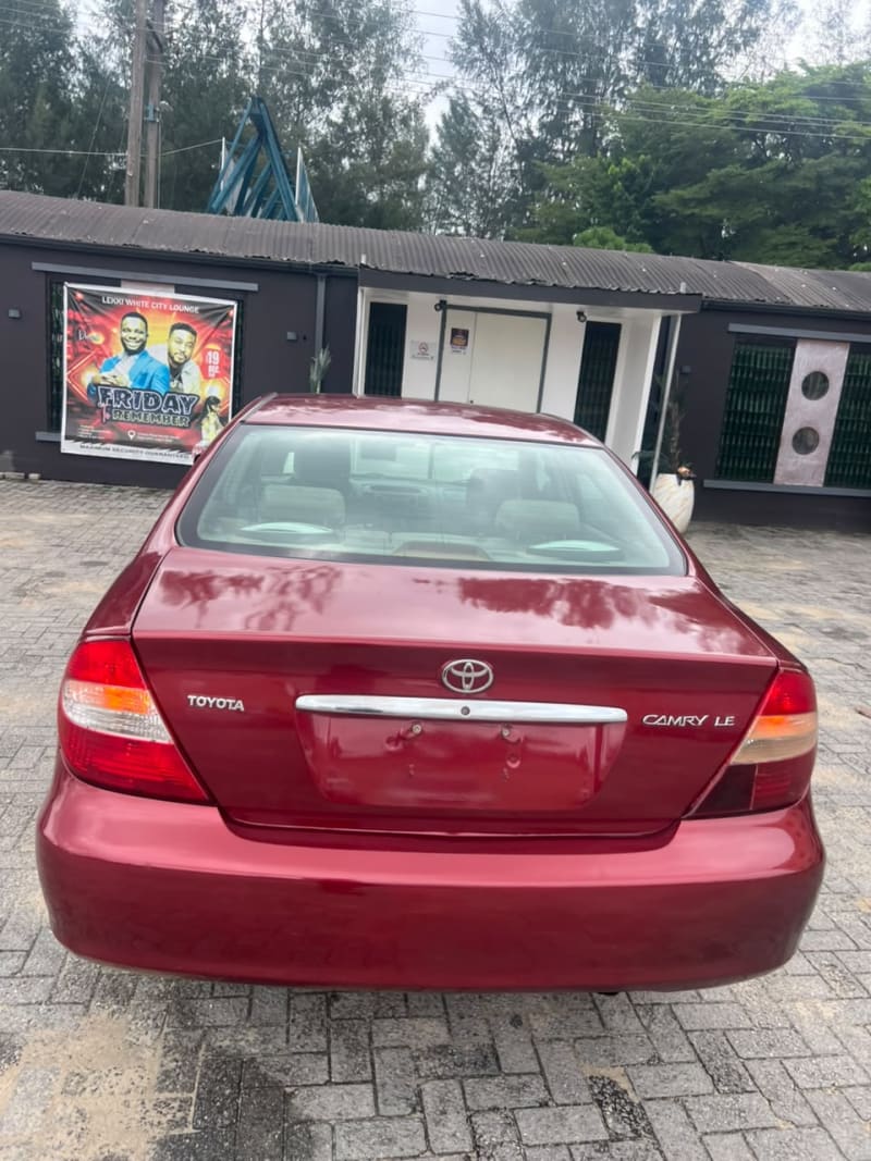 TOYOTA TOYOTA Camry LE Eti Osa