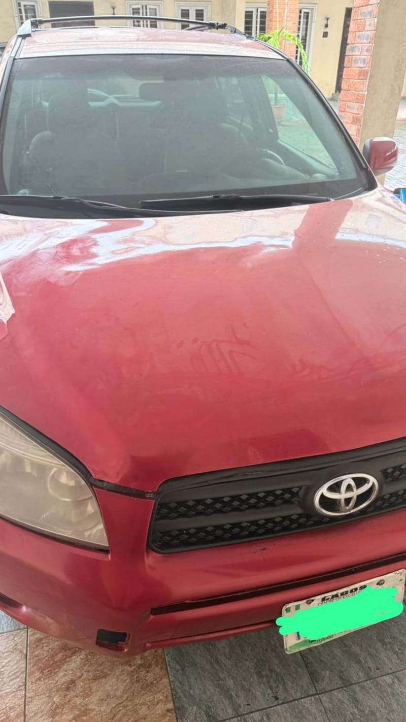 TOYOTA RAV4 LE Eti Osa