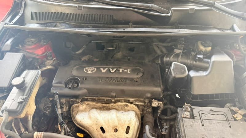 TOYOTA RAV4 LE Eti Osa