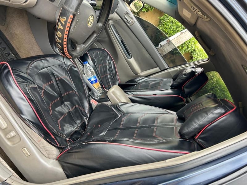 TOYOTA Camry LE Agege
