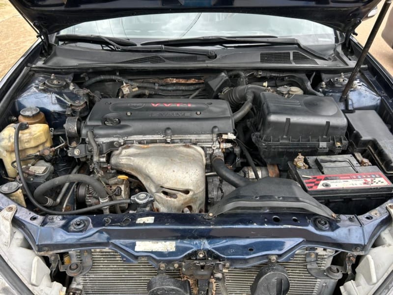 TOYOTA Camry LE Agege
