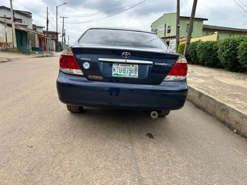 TOYOTA Camry LE Agege