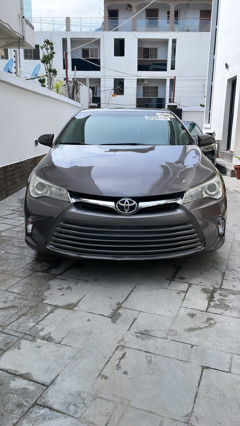 2017 TOYOTA TOYOTA Camry 2.4 L L4