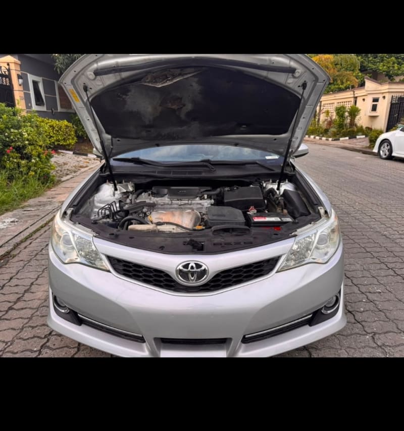 2013 TOYOTA TOYOTA Camry 2.4 L L4