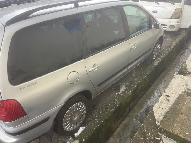 VOLKSWAGEN VW Sharan Sharan 1.9 TDI MPV Dsl Kosofe