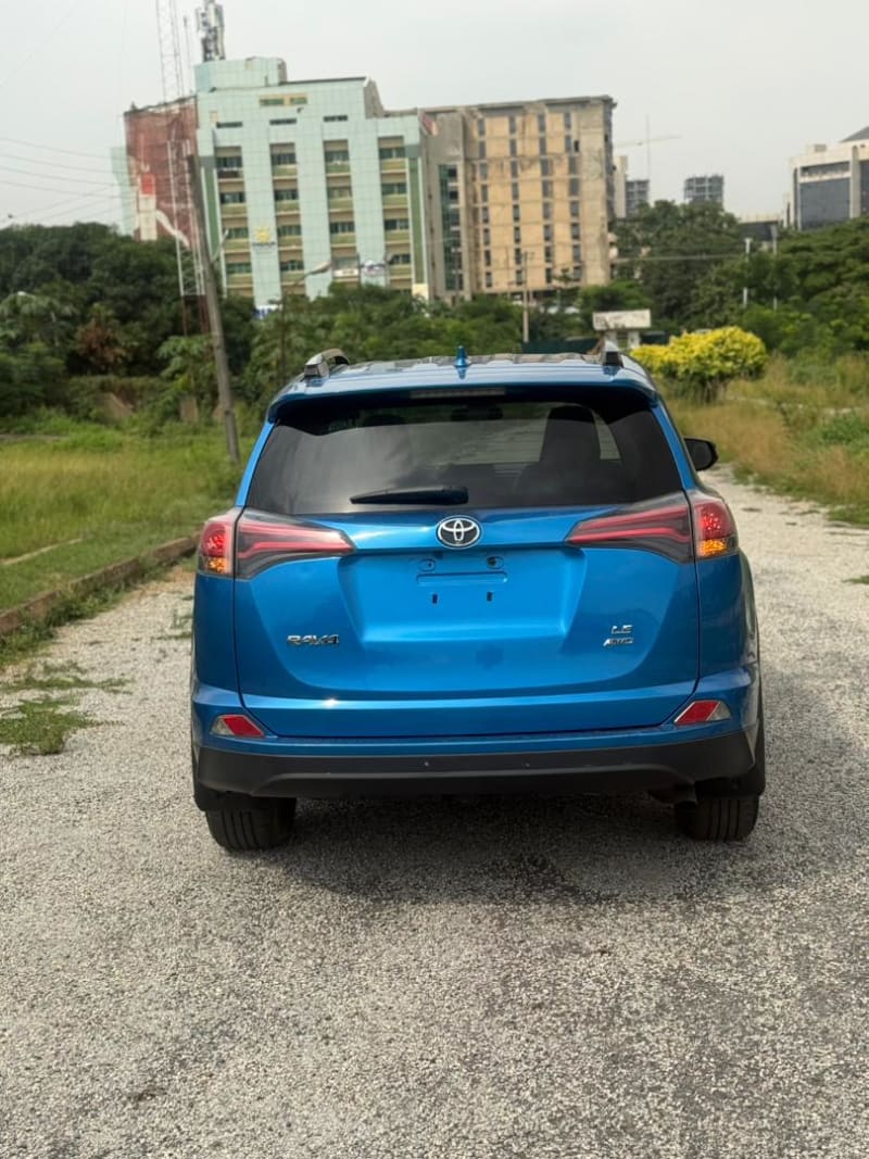 TOYOTA Toyota RAV4 LE Municipal Area Council