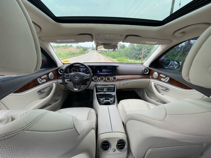 MERCEDES-BENZ MERCEDES-BENZ E-Class E 300 Ikeja