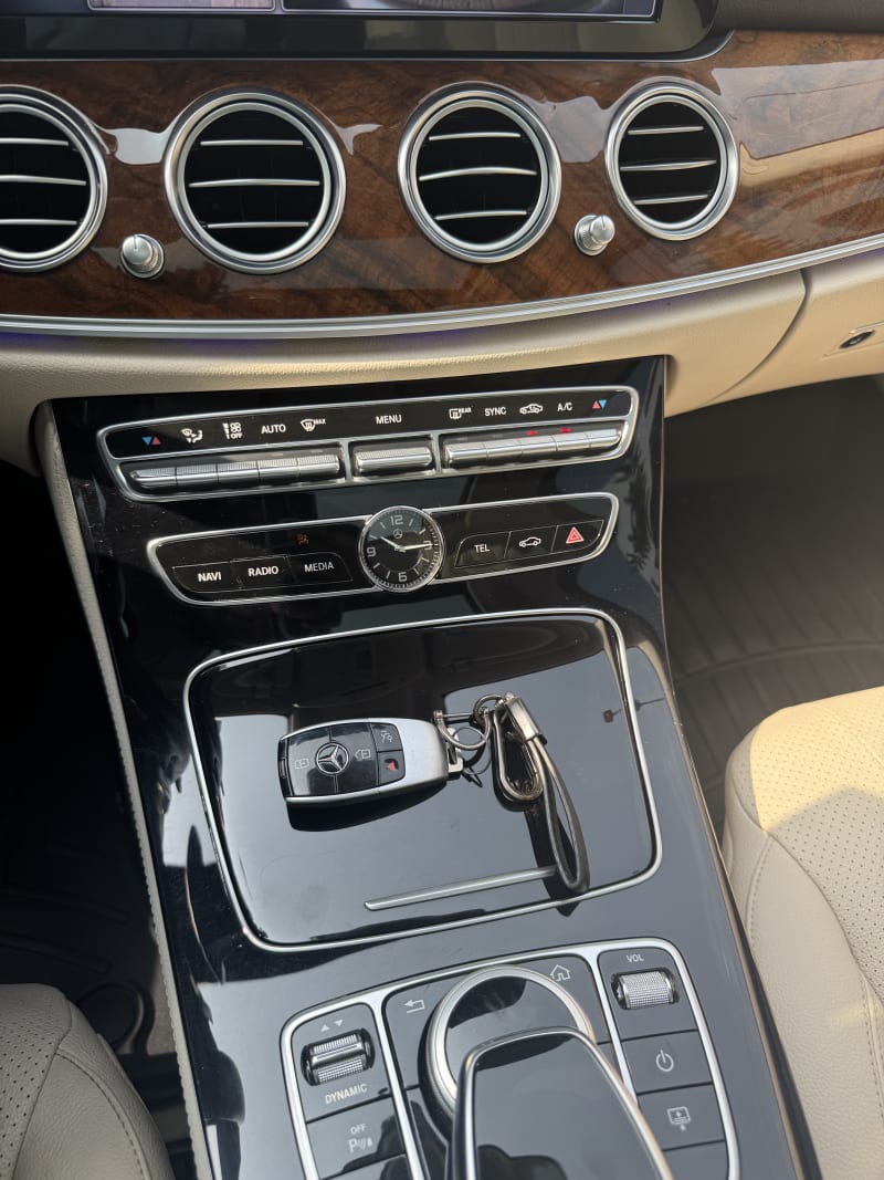 MERCEDES-BENZ MERCEDES-BENZ E-Class E 300 Ikeja
