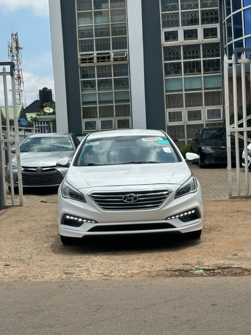 HYUNDAI HYUNDAI Sonata 2.4 L L4 Kaduna North