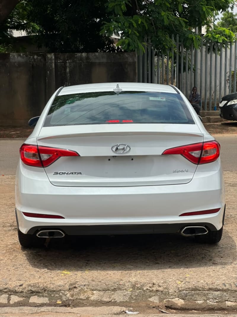 HYUNDAI HYUNDAI Sonata 2.4 L L4 Kaduna North