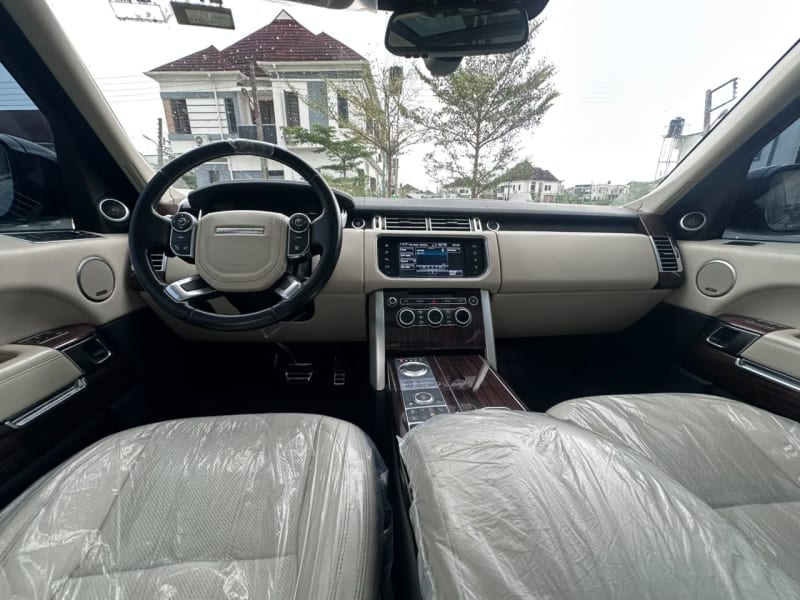 LAND ROVER L-R Range Rover Range Rover 2.0 LWB PHEV 297kW Vogue SE 4x4 MY22 AT Eti Osa